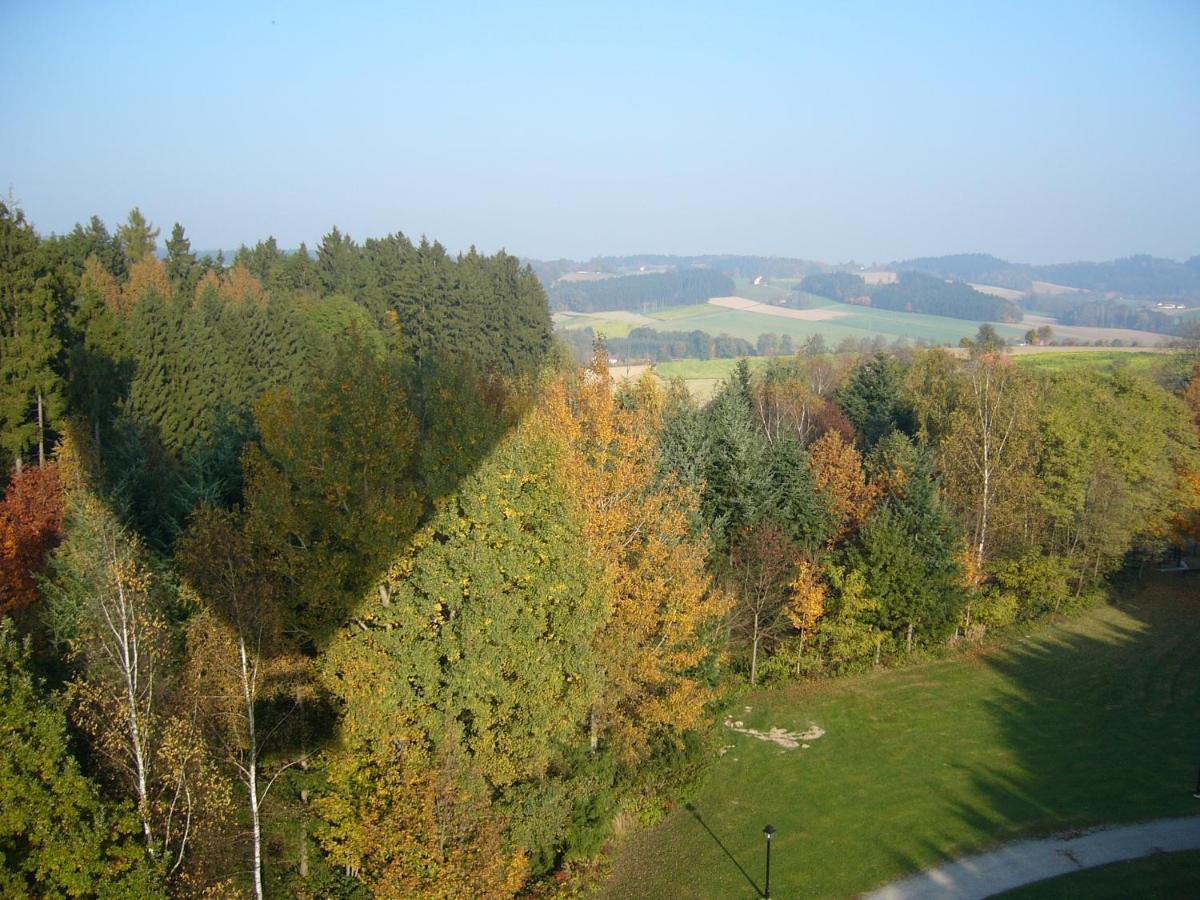 Hotel Glockenspiel Bad Griesbach  Exteriör bild